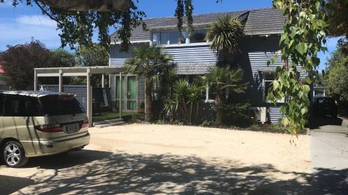 Sandy Feet Lodge