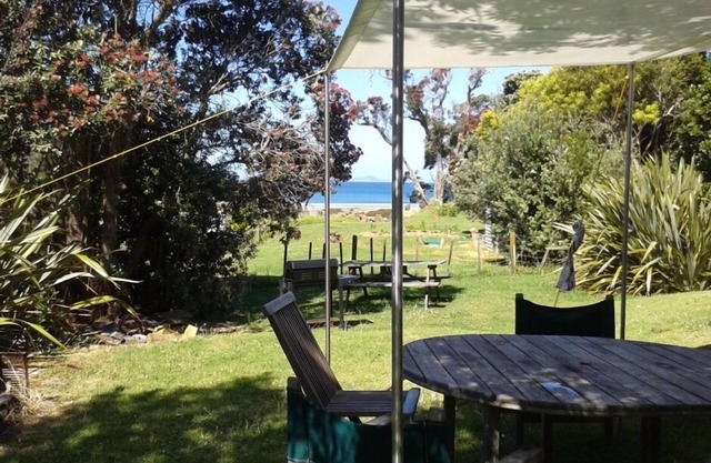 SANDY BAY - Sublime beachside