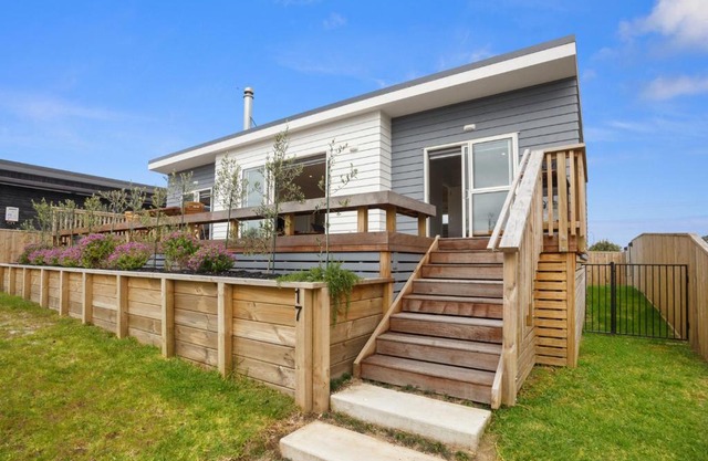 Sandy Retreat - Waihi Beach Holiday Home