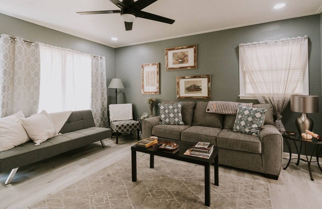 Sandy Toes - near beach & downtown Ocean Springs! (golf cart district)