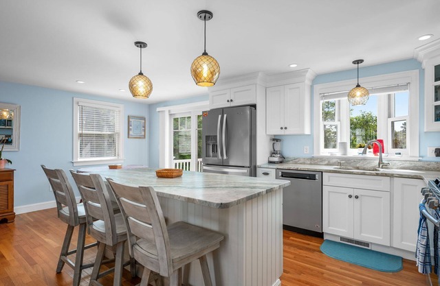 Sandy Toes & Sunset Views at Sagamore Beach