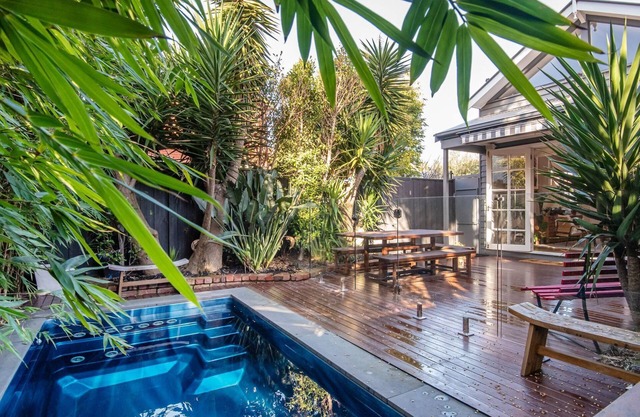 Sandy Village Retreat Heated Pool Bay Views