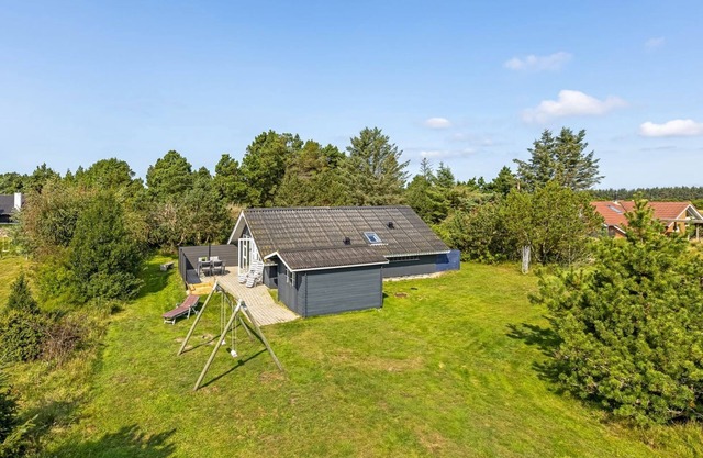 "Sanelma" - 900m from the sea by Interhome
