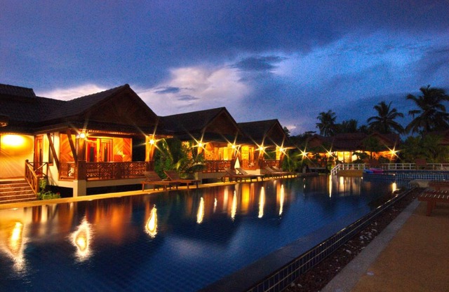 Sangsawan Palace Khaolak Resort