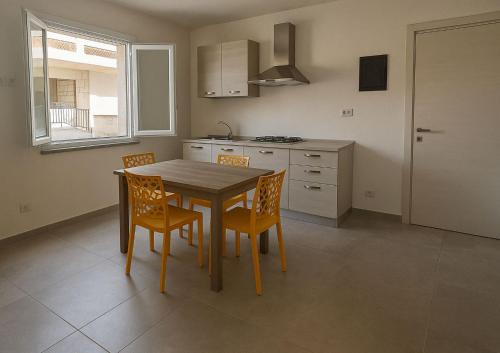 Sant Antioco Yellow Apartment with 2 Way Air Con