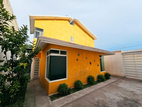 Santa Cecilia Casa elegante acogedora y amplia