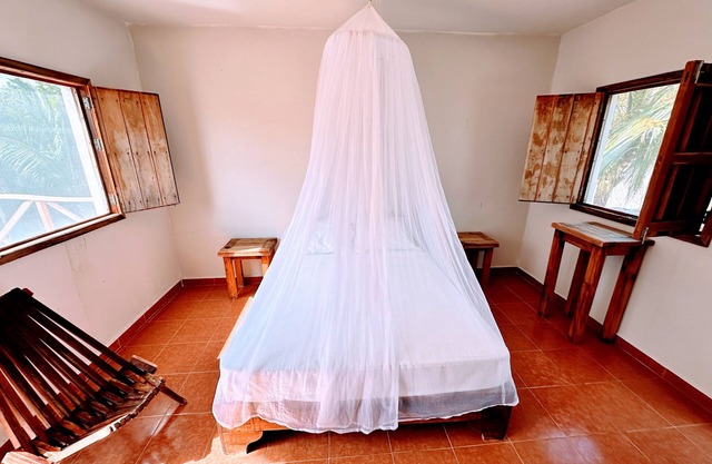 Santa Clara Awaits: The Perfect Getaway Just 5 Minutes from the Beach!