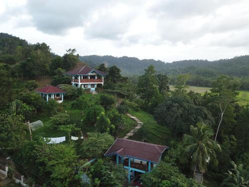 Santa Claus Hilltop