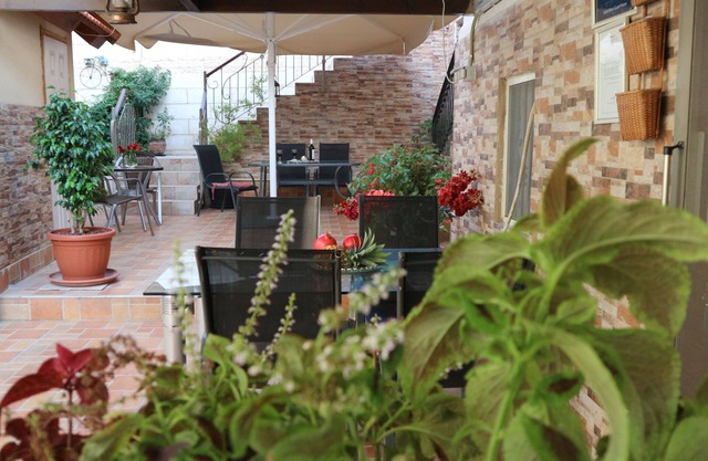 Santa Maria Guest House