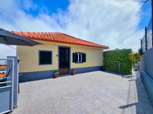 Santana House near Pico Ruivo, Central Stay by Levadas and Hiking Trails