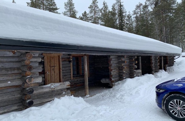 Santas secret log house - Sallan Savu