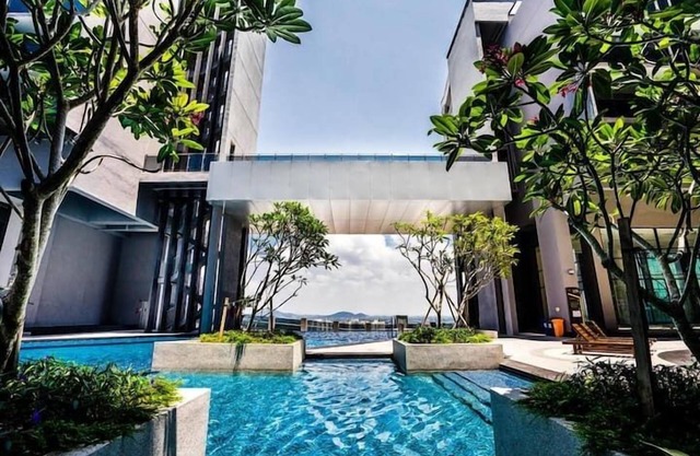 SANTORINI Melaka Imperio Residence.