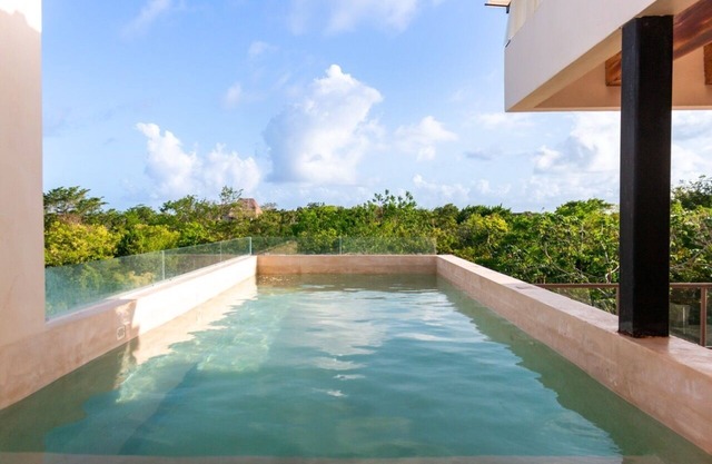 Santuario Apartments
