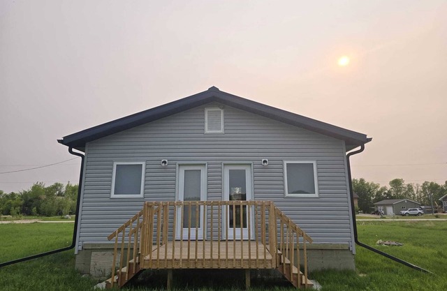 Sarah Cottage - 232 Cottage Road, Steeprock, Manitoba