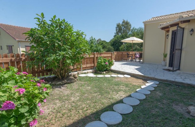 Saralen cottage in North Corfu