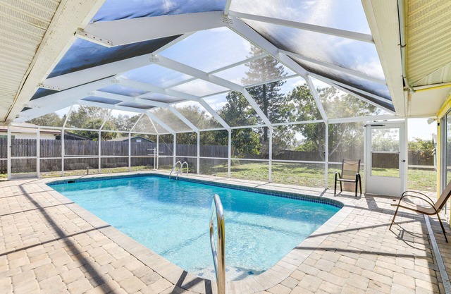 Sarasota Home w/ Heated Pool: 3 Mi to Airport!