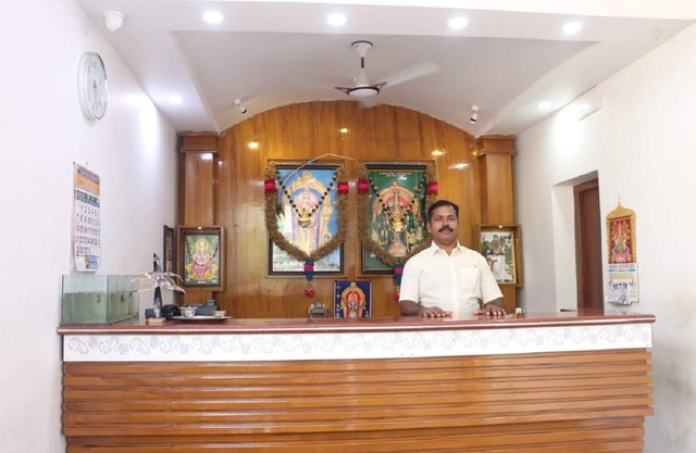 Saravanas lodge