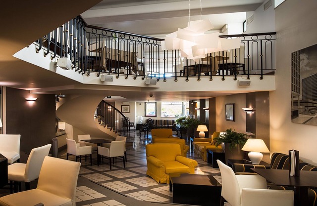 Sardegna Hotel, Suites & Restaurant