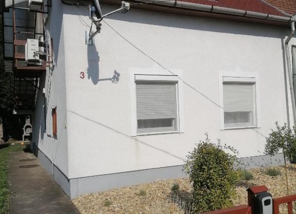 Sarkantyú Apartman