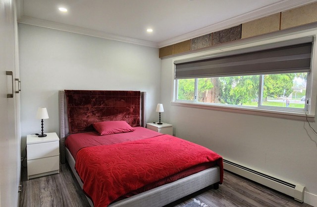 Sarla Villa Surrey