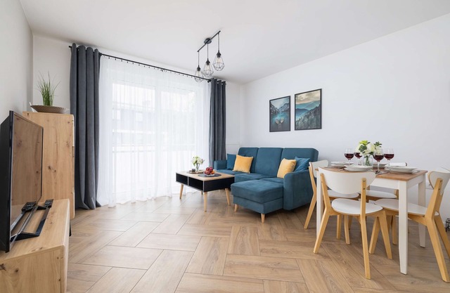Sarni Stok 88 | Modern Apartment | Parking