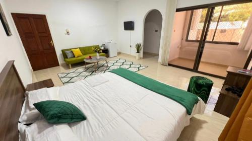 Saruj Residence
