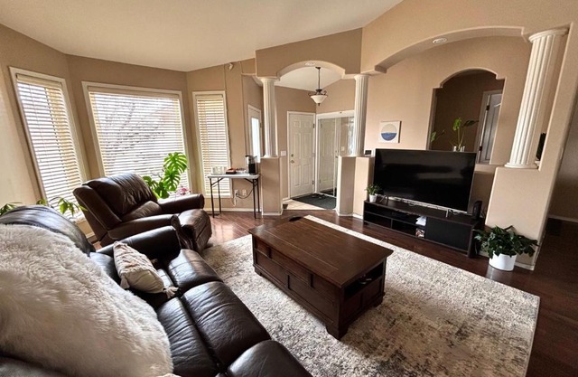 Saskatoon Lashyn Cove Homestay