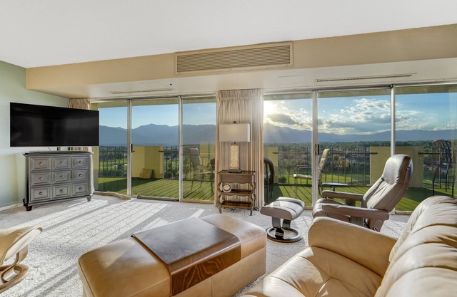 Satellite Grand View