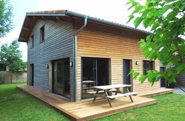 Saubion "Les Carolins", Agradable villa de madera para 6 personas.