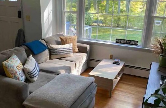 Saugerties Cottage - relaxing home in nature, close to downtown, HITS & hikes