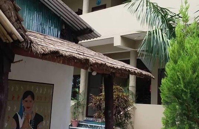 Sauraha Boutique Resort