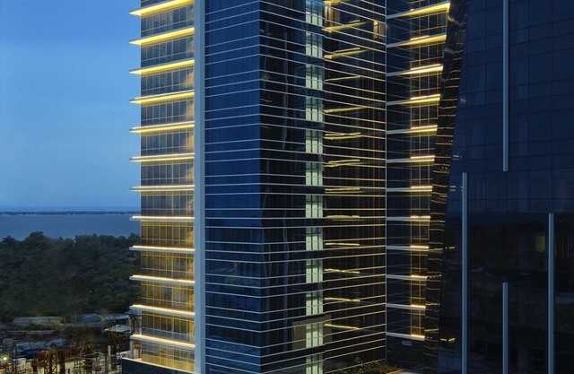 Savoy Hotel Mactan Newtown