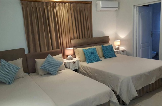 Savoy Lodge - Habitación Triple Económica 4