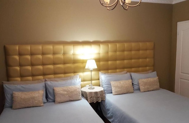 Savoy Lodge - Habitación Doble Estándar 7