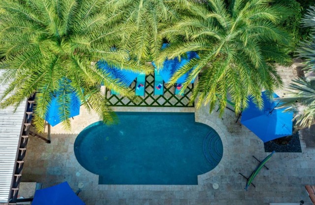 Sawgrass Estates Luxury Mansion 7 Bed | Heated Pool | Basketball Court | Movie Theater | Game Room