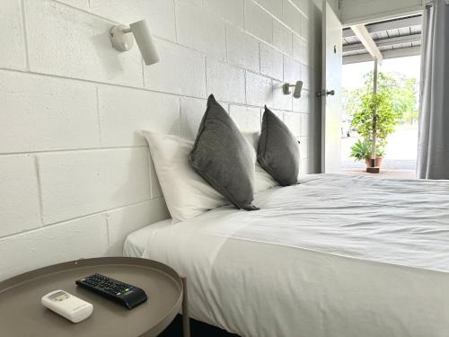 Sawmill Hotel Motel