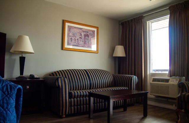 Saxony Motel