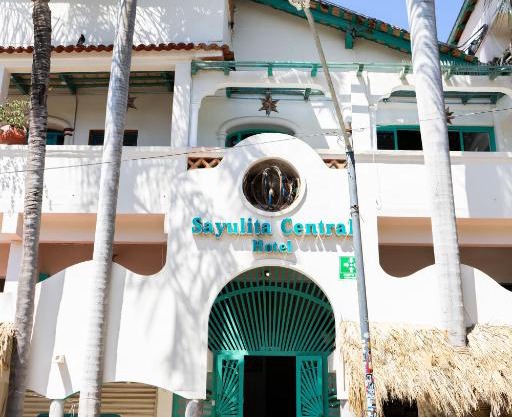 Sayulita Central Hotel