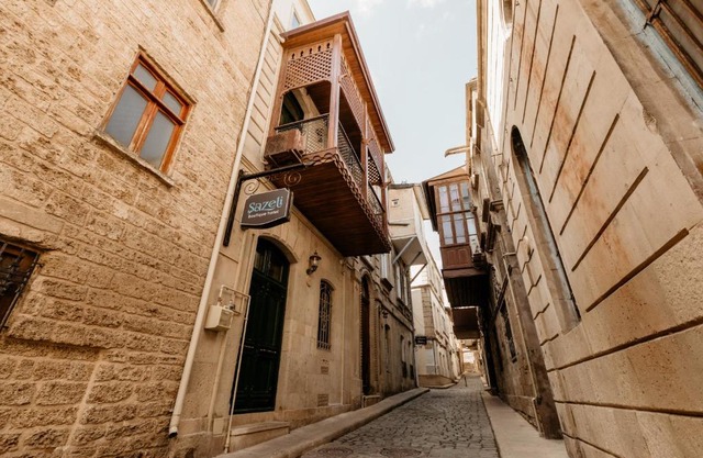 Sazeli Old Baku Hotel