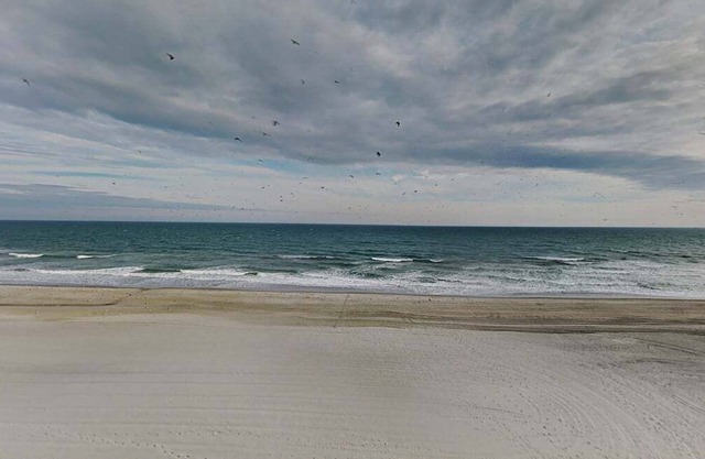 SBC | Beautiful 2BR | Oceanfront Condo | w/ pools! | SBC 515