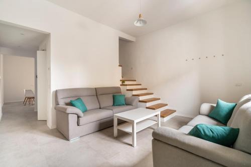 Scandicci Elite Home - Casa Moderna con Cortile e Parcheggio Gratuito