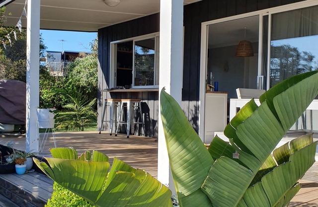 Casa de verano escandinava en hermosos jardines pasee por la playa segura para nadar