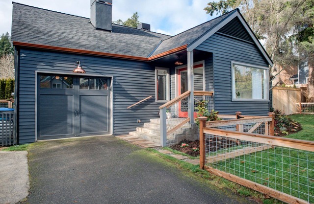 Scandinavian Cottage by the Sea, Close walk to Ferry and Town