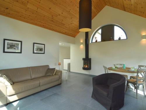 Scenic Cottage in Rahier