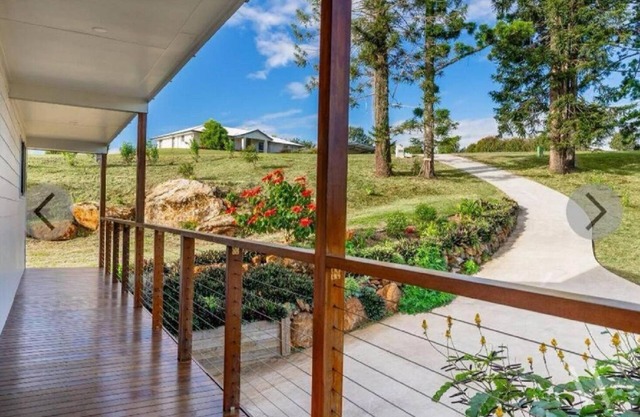 Scenic Country view Retreat near Gympien