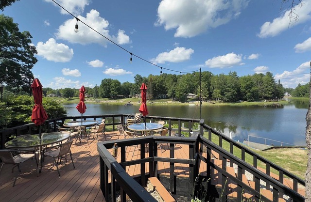 Scenic Getaway: Motel with Easy Access to Nature Trails | Pets are Allowed