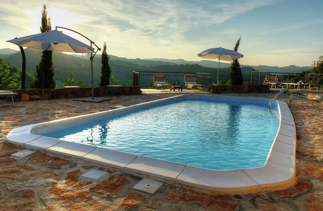 Casa de Vacaciones Vintage en Modigliana con Piscina