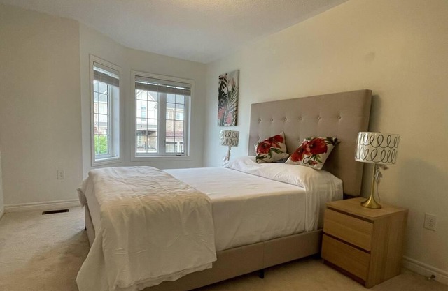 Scenic House , Hosted by Salman in Hamilton