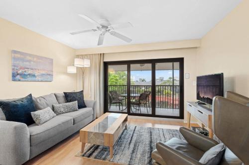 Scenic Resort Views From This 3rd Floor Deluxe Condo