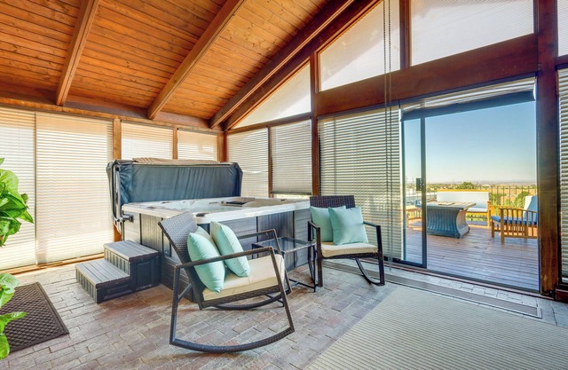 Scenic Santa Fe Vacation Rental w/ Views + Hot Tub
